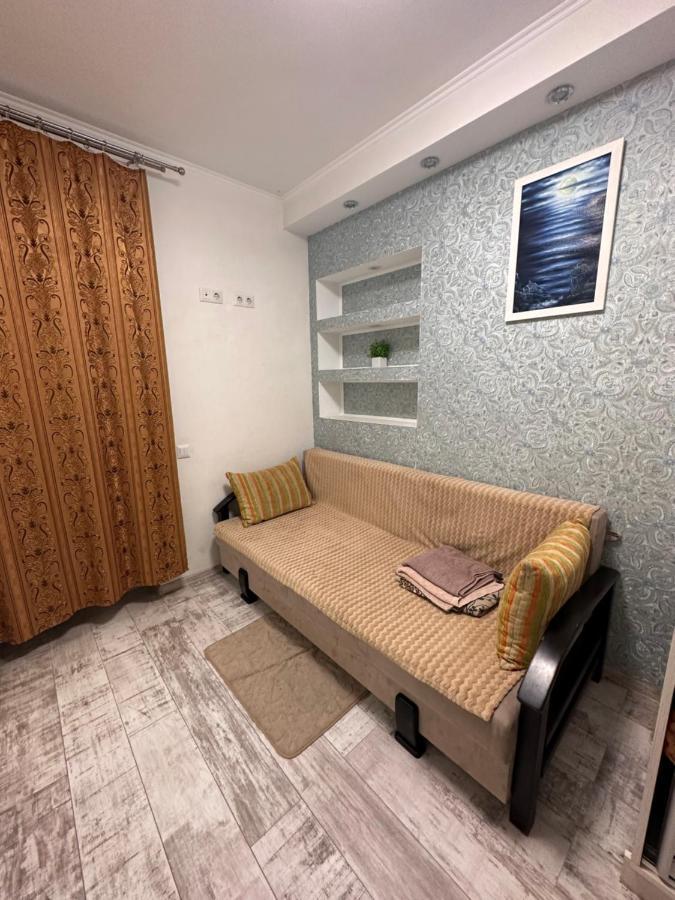 New Central 2Room Apartment Lviv Bagian luar foto