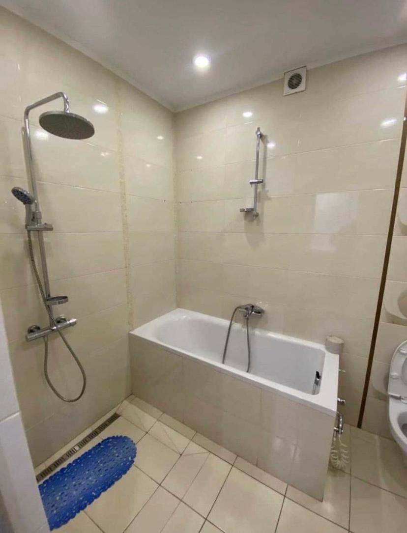 New Central 2Room Apartment Lviv Bagian luar foto